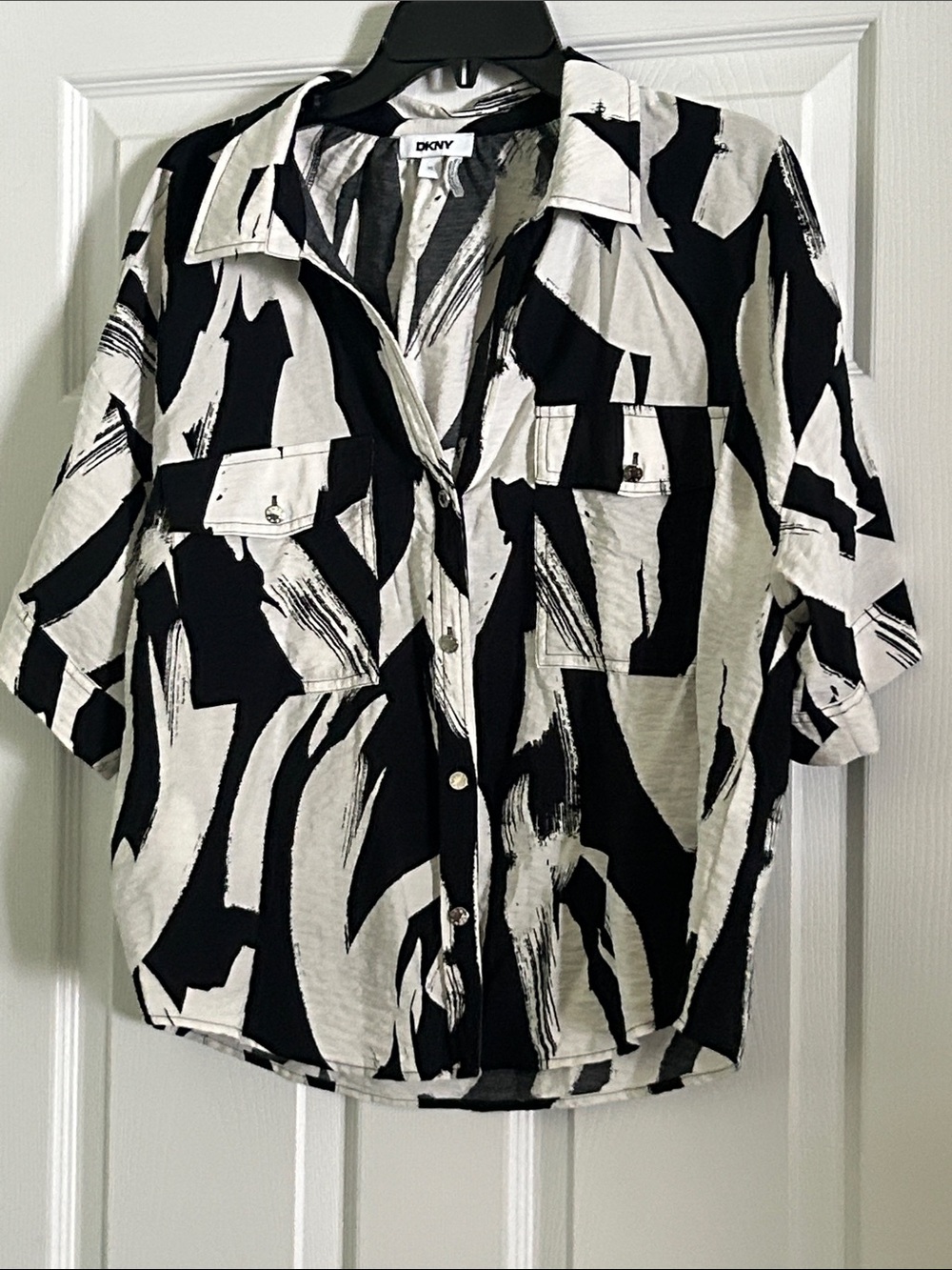 DKNY Black and White Abstract Button-Down Shirt